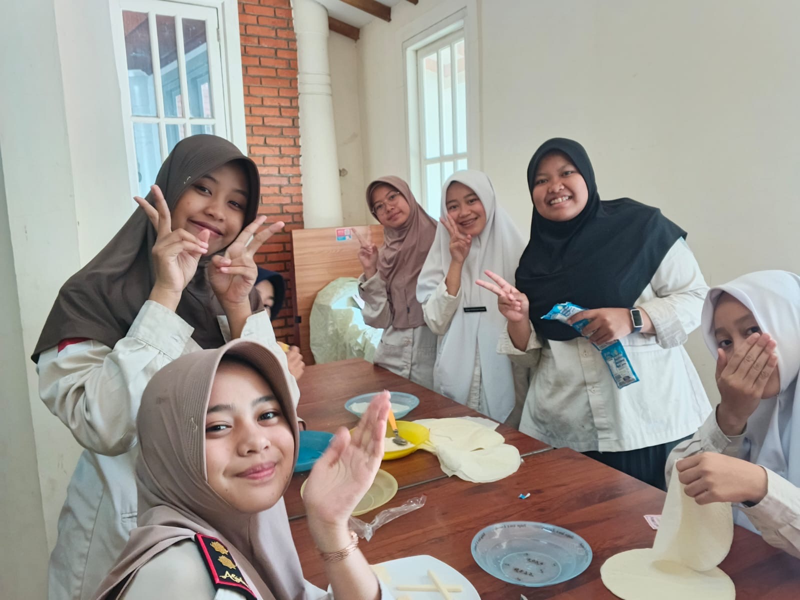 Keputrian Membuat Keju Aroma di Algebra IIBS - Foto 4